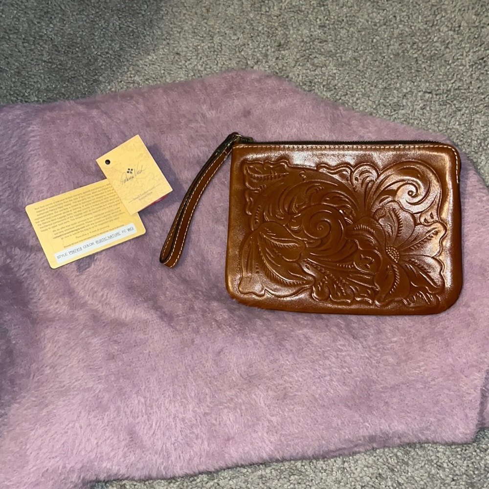 Patricia Nash Rustic Nature ID Case or make up holders Style# P667418